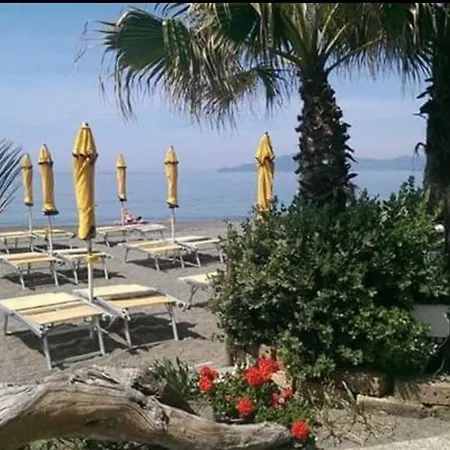 Apartment La Terrazza Sul Mare *
