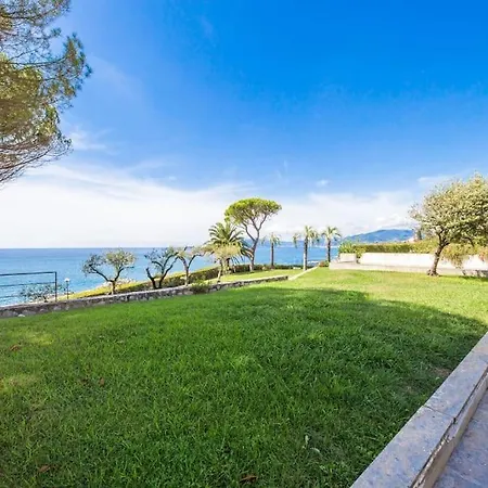 La Terrazza Sul Mare Apartment Cavi di Lavagna